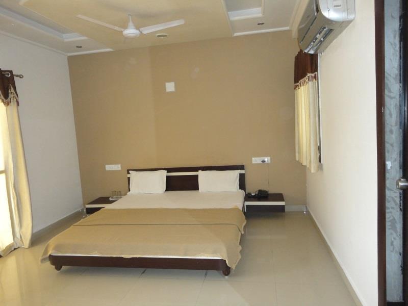 Hotel Rudra Plaza Dwārka Exteriér fotografie