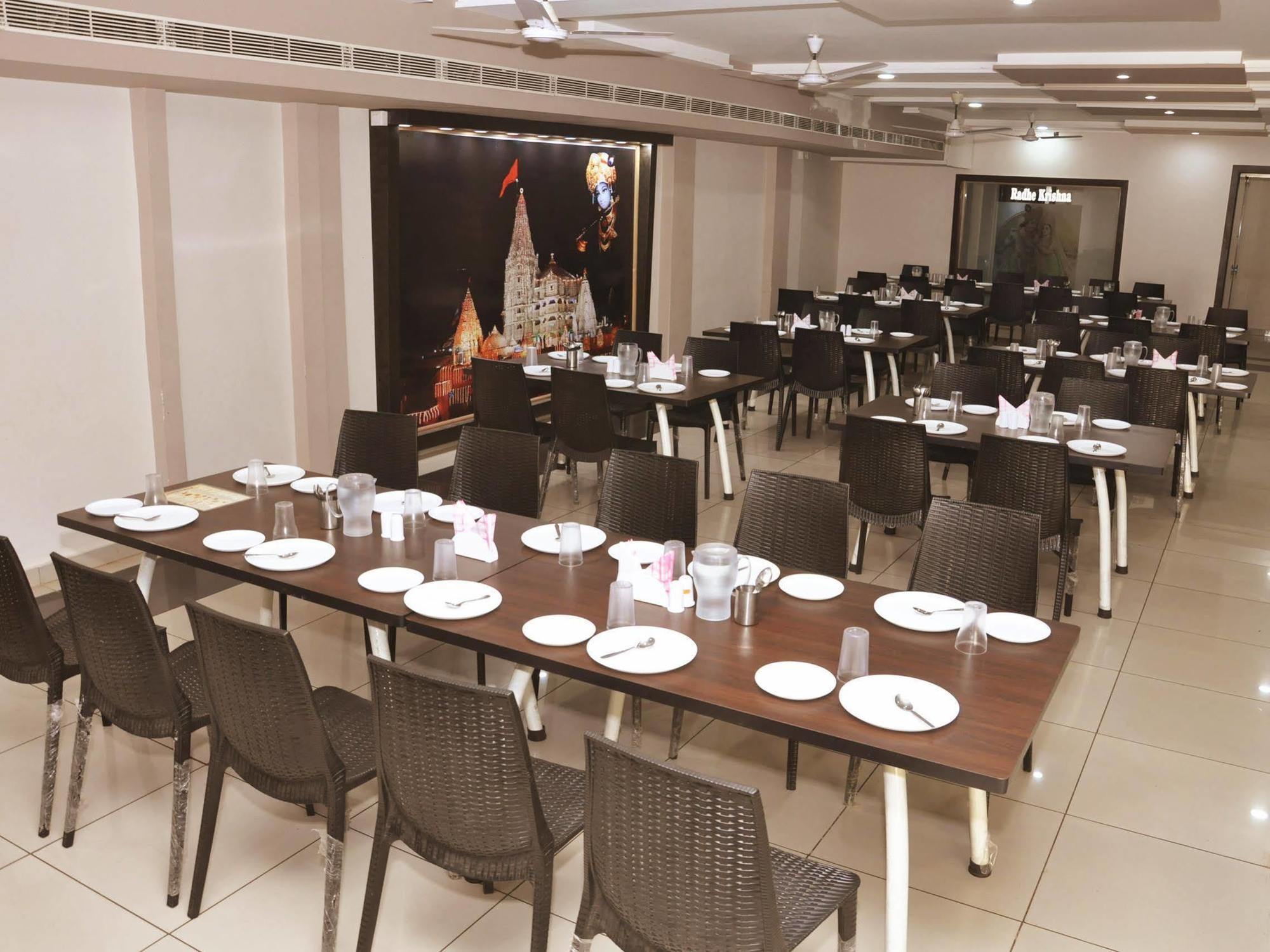 Hotel Rudra Plaza Dwārka Exteriér fotografie